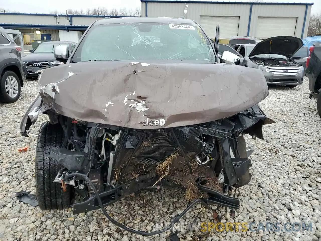 5 Photograph of a damaged car 1C4RJFBG1KC611187 JEEP GRAND CHER 2019