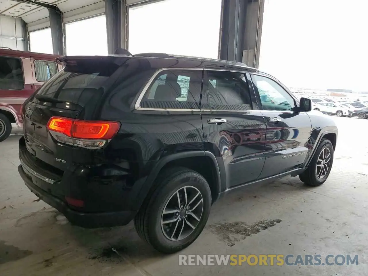 3 Photograph of a damaged car 1C4RJFBG1KC854658 JEEP GRAND CHER 2019