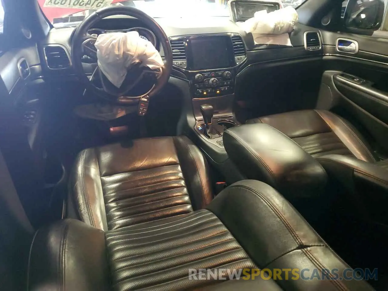 8 Photograph of a damaged car 1C4RJFBG2KC815206 JEEP GRAND CHER 2019
