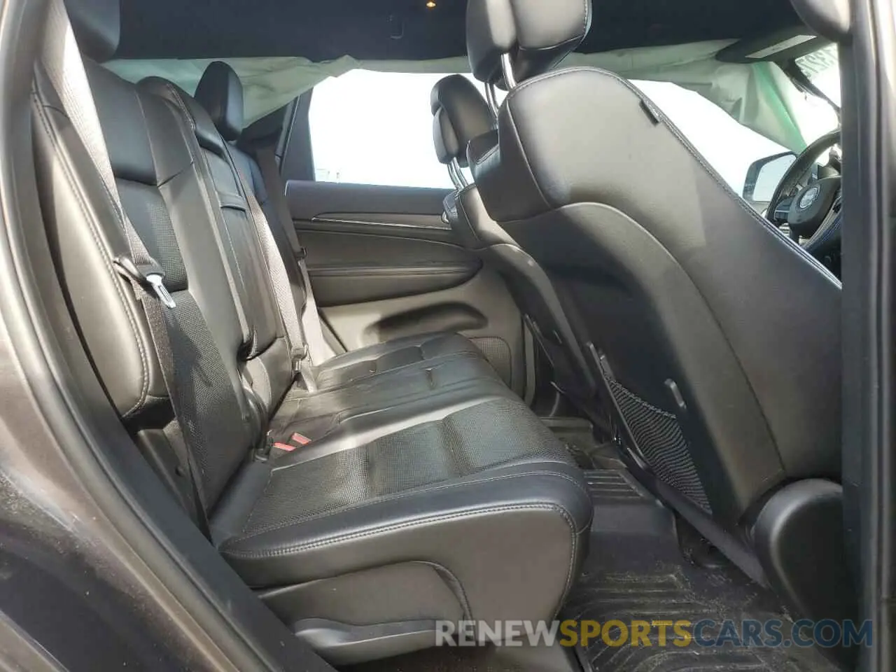 11 Photograph of a damaged car 1C4RJFBG4KC540597 JEEP GRAND CHER 2019