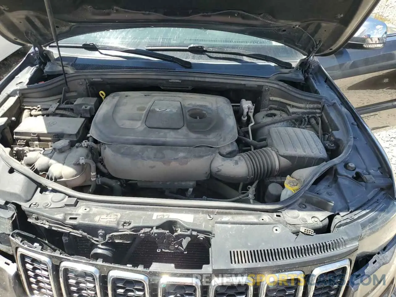 11 Photograph of a damaged car 1C4RJFBG4KC644877 JEEP GRAND CHER 2019
