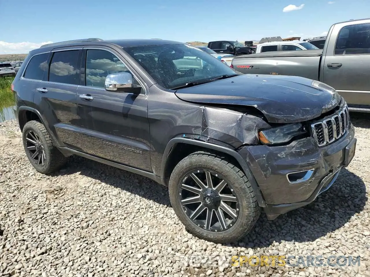 4 Photograph of a damaged car 1C4RJFBG4KC644877 JEEP GRAND CHER 2019