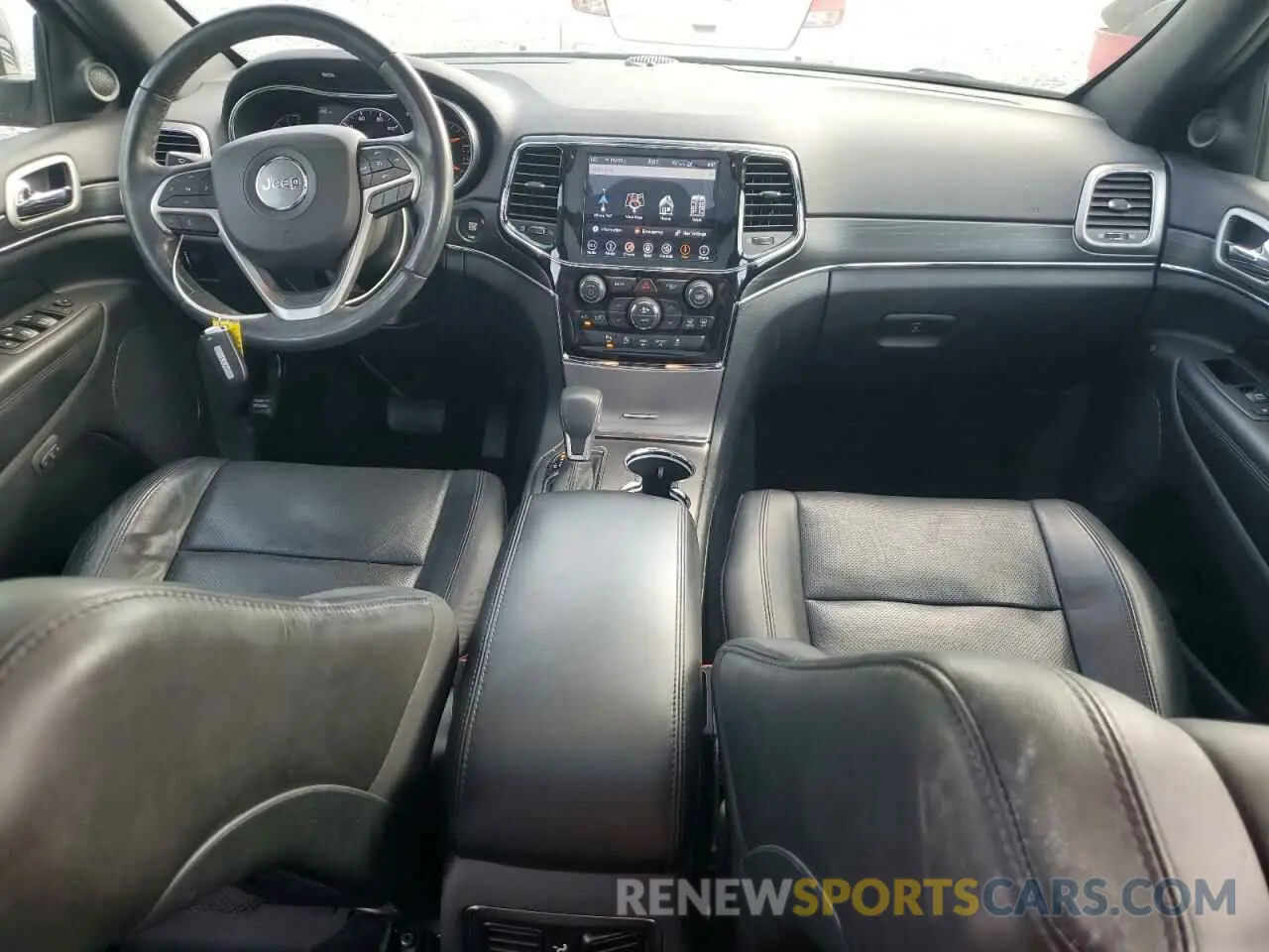 8 Photograph of a damaged car 1C4RJFBG4KC810637 JEEP GRAND CHER 2019