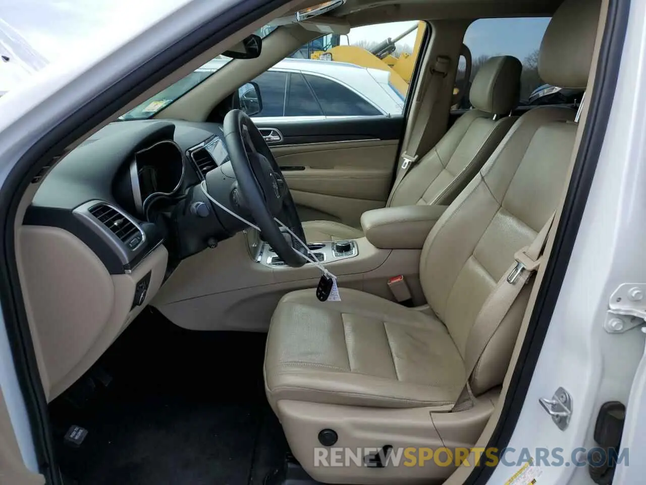7 Photograph of a damaged car 1C4RJFBG7KC538990 JEEP GRAND CHER 2019