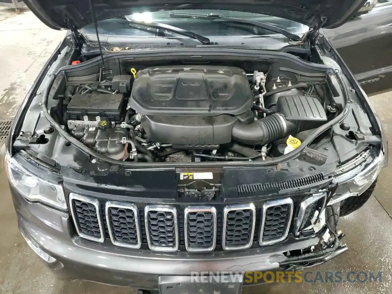 13 Photograph of a damaged car 1C4RJFBG7KC741118 JEEP GRAND CHER 2019