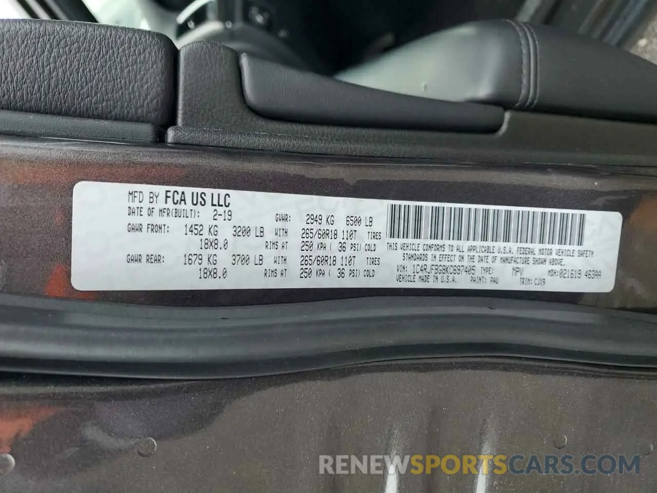 13 Photograph of a damaged car 1C4RJFBG8KC697405 JEEP GRAND CHER 2019