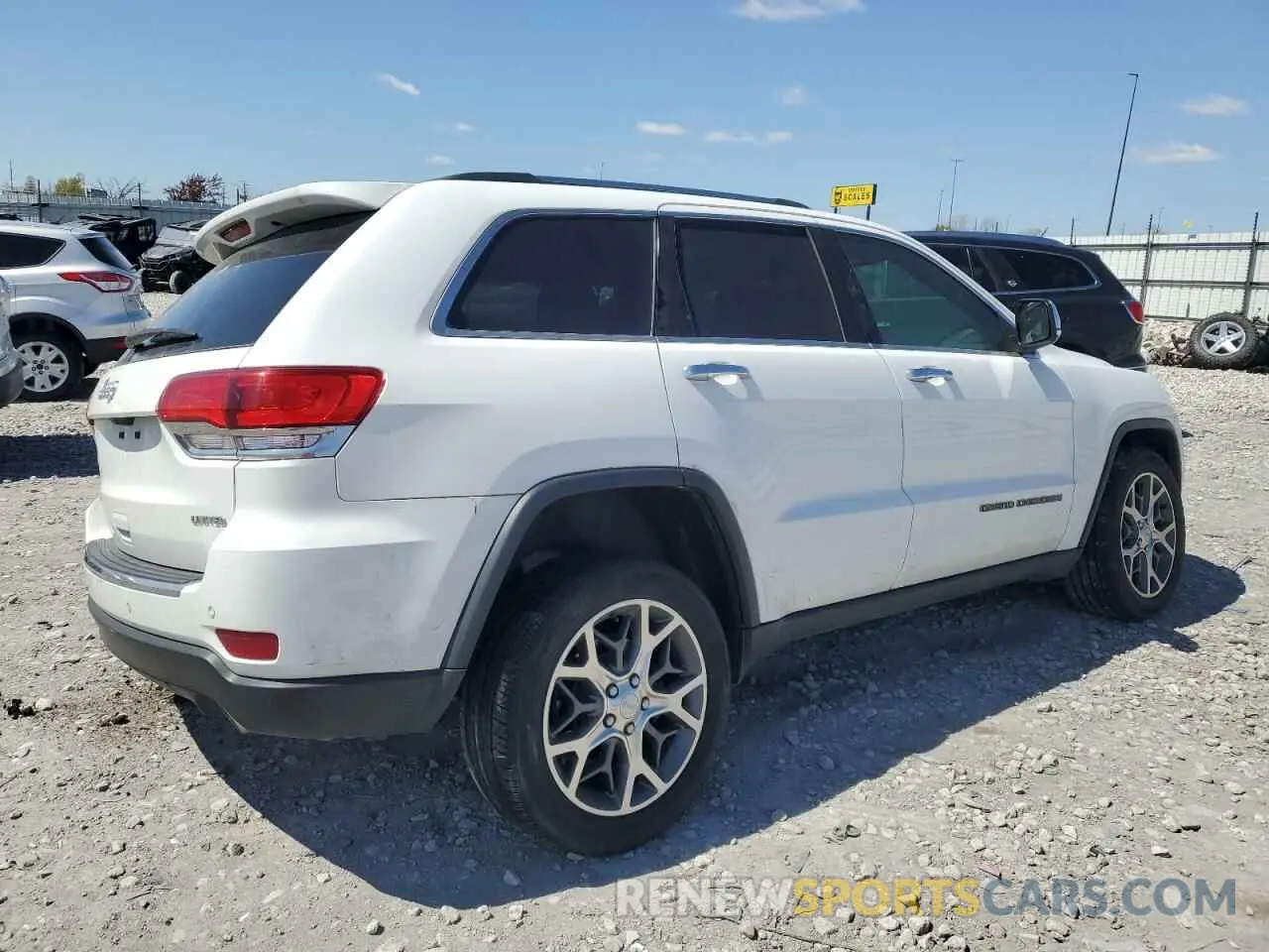 3 Photograph of a damaged car 1C4RJFBG9KC741055 JEEP GRAND CHER 2019
