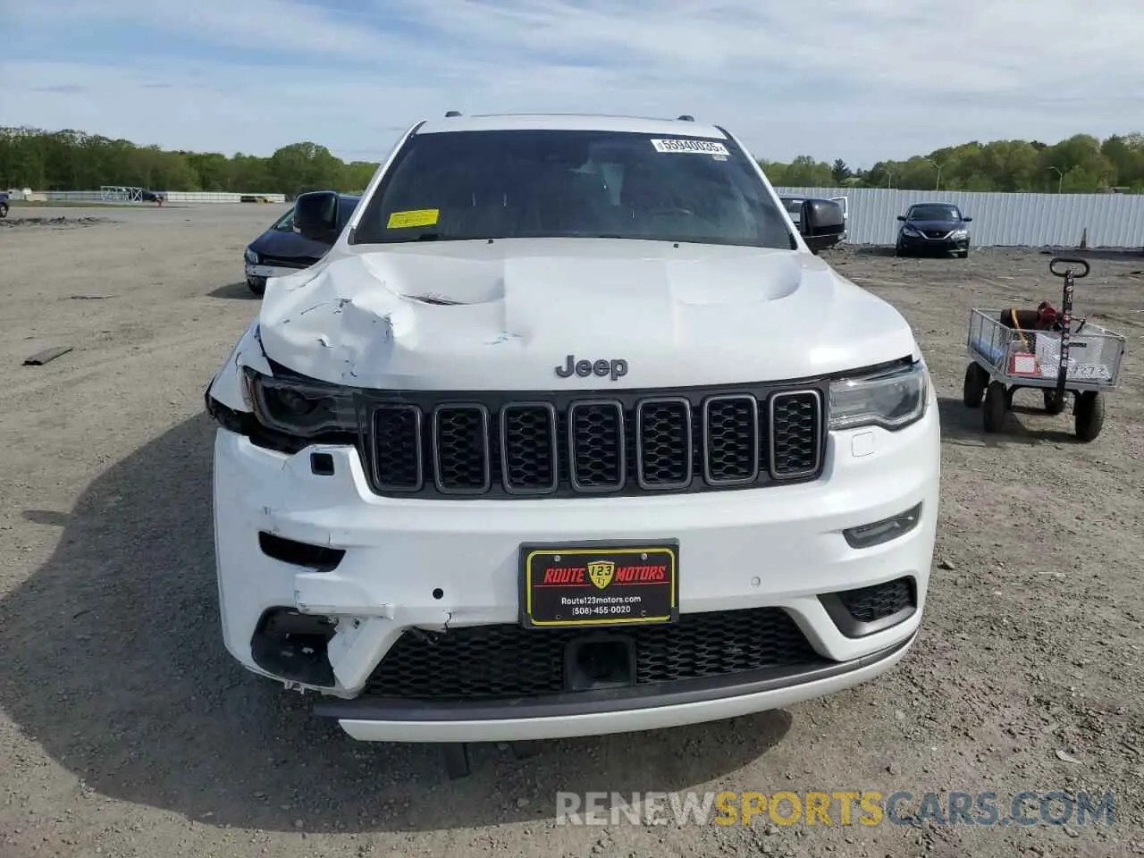 5 Photograph of a damaged car 1C4RJFBGXKC558425 JEEP GRAND CHER 2019