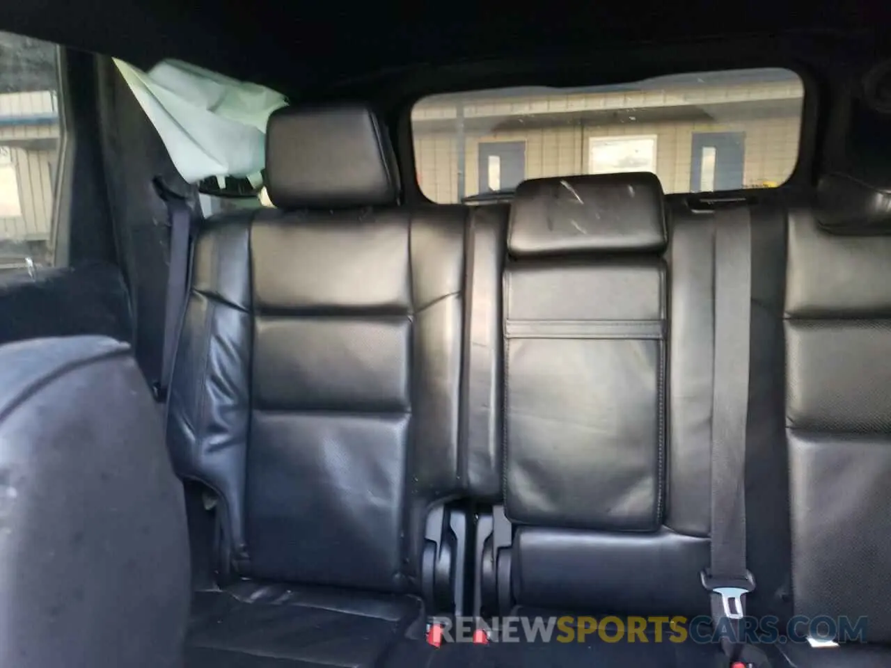 10 Photograph of a damaged car 1C4RJFCG1KC592252 JEEP GRAND CHER 2019