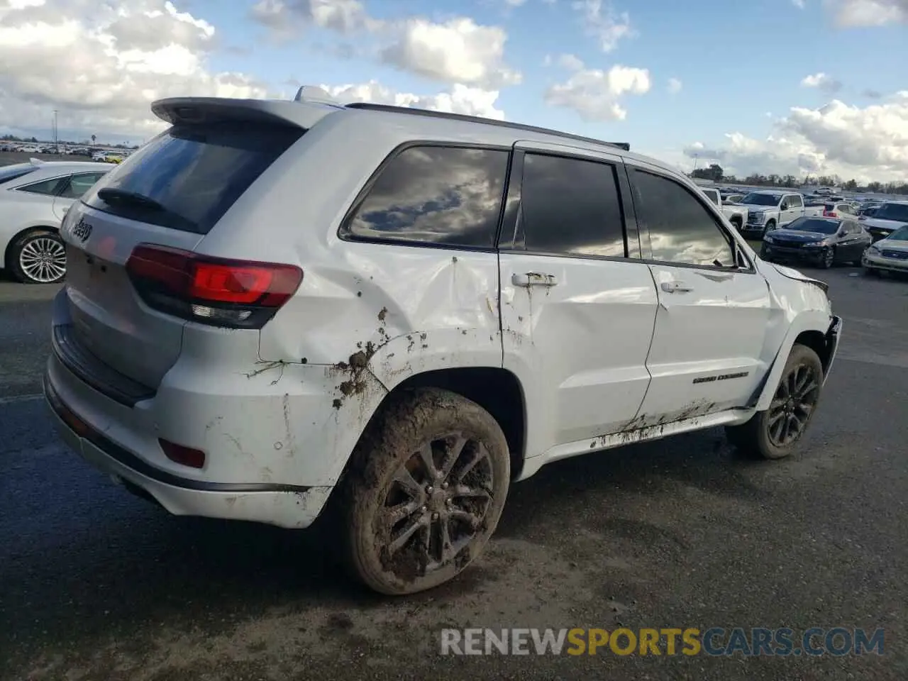 3 Photograph of a damaged car 1C4RJFCG1KC592252 JEEP GRAND CHER 2019