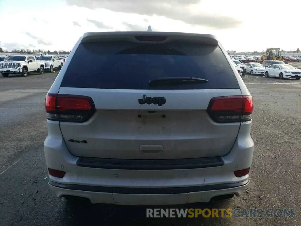 6 Photograph of a damaged car 1C4RJFCG1KC592252 JEEP GRAND CHER 2019