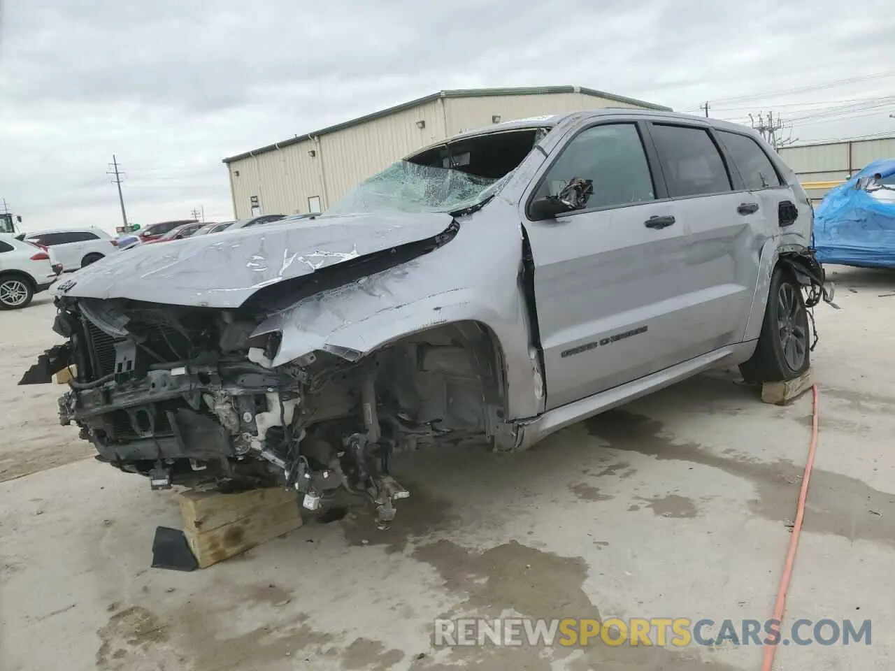 1 Photograph of a damaged car 1C4RJFCG6KC596121 JEEP GRAND CHER 2019