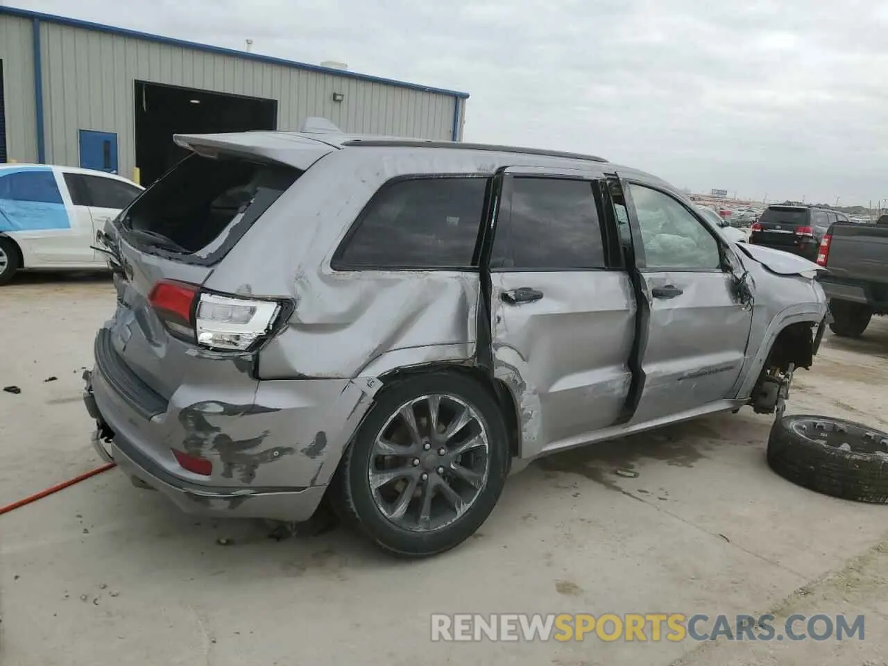 3 Photograph of a damaged car 1C4RJFCG6KC596121 JEEP GRAND CHER 2019
