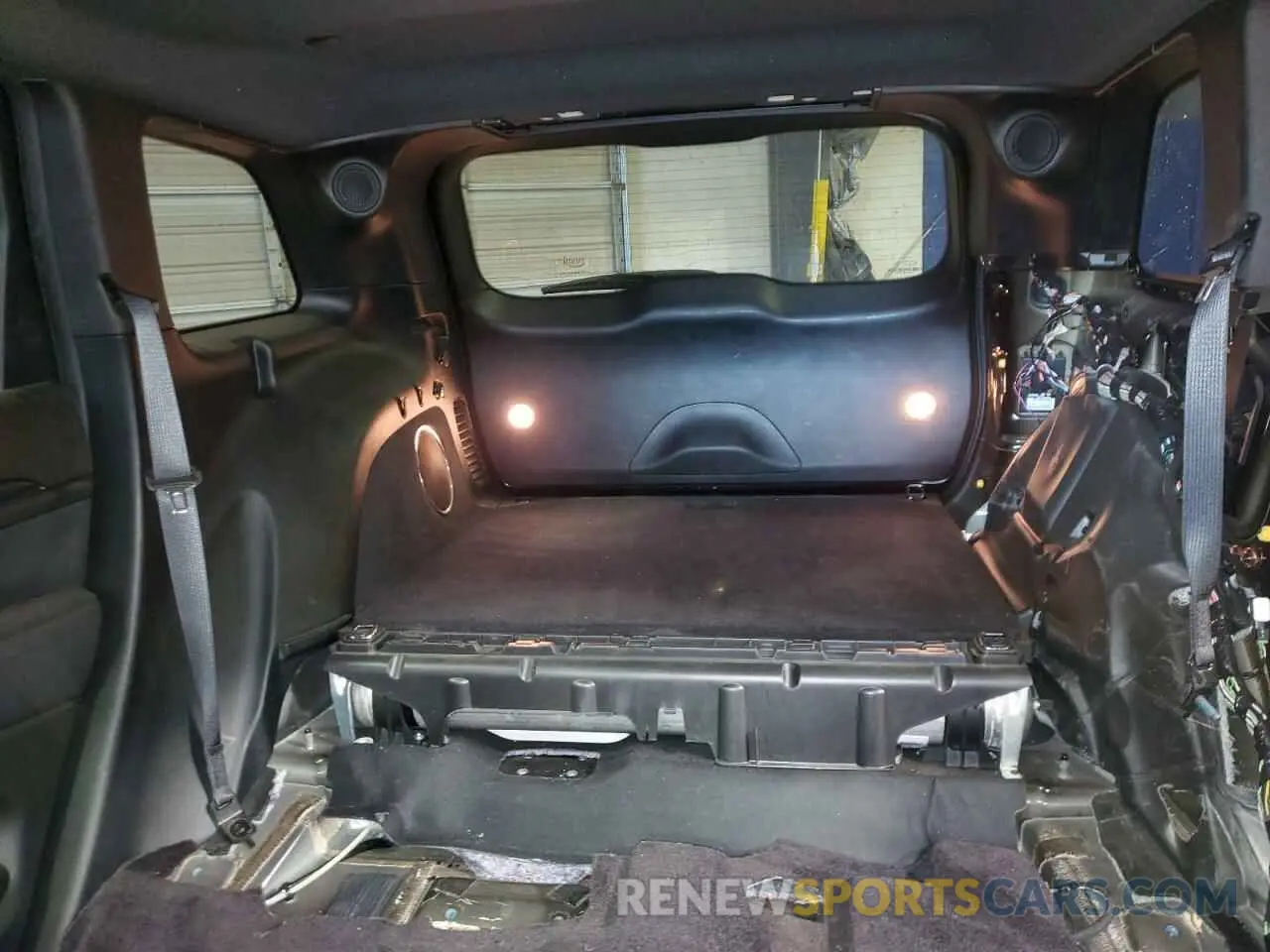 10 Фотография поврежденного автомобиля 1C4RJFCG6KC616531 JEEP GRAND CHER 2019