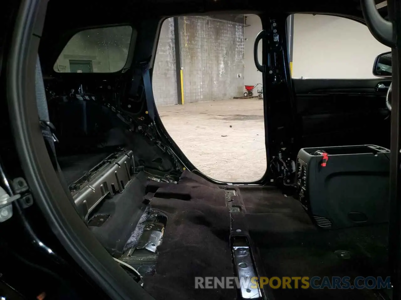 11 Фотография поврежденного автомобиля 1C4RJFCG6KC616531 JEEP GRAND CHER 2019
