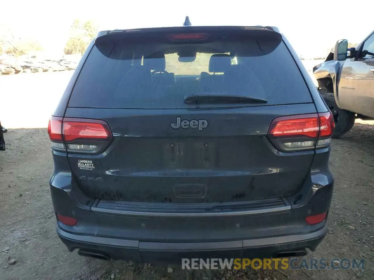 6 Photograph of a damaged car 1C4RJFCG9KC637633 JEEP GRAND CHER 2019