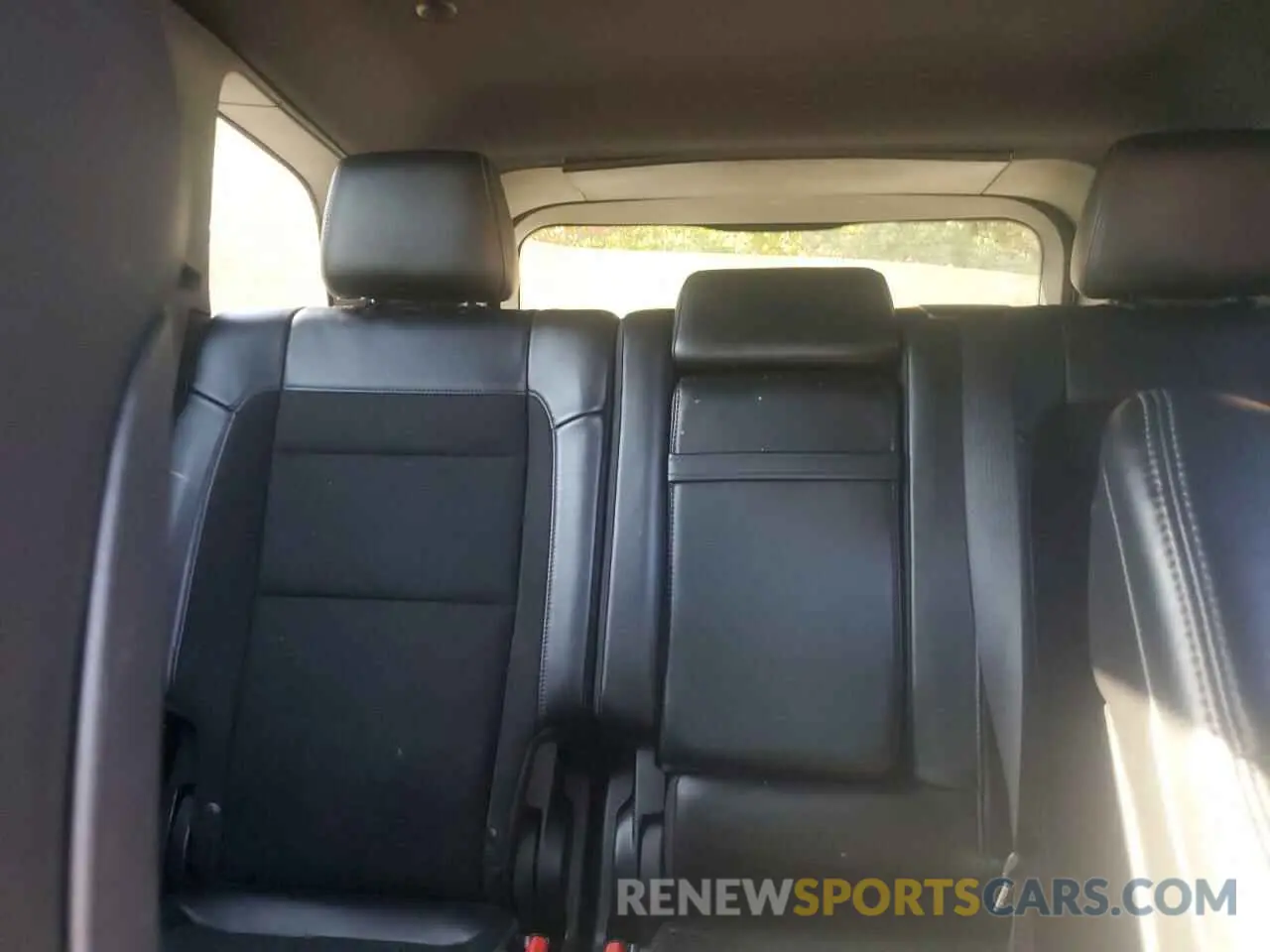 10 Фотография поврежденного автомобиля 1C4RJFDJ1KC750759 JEEP GRAND CHER 2019