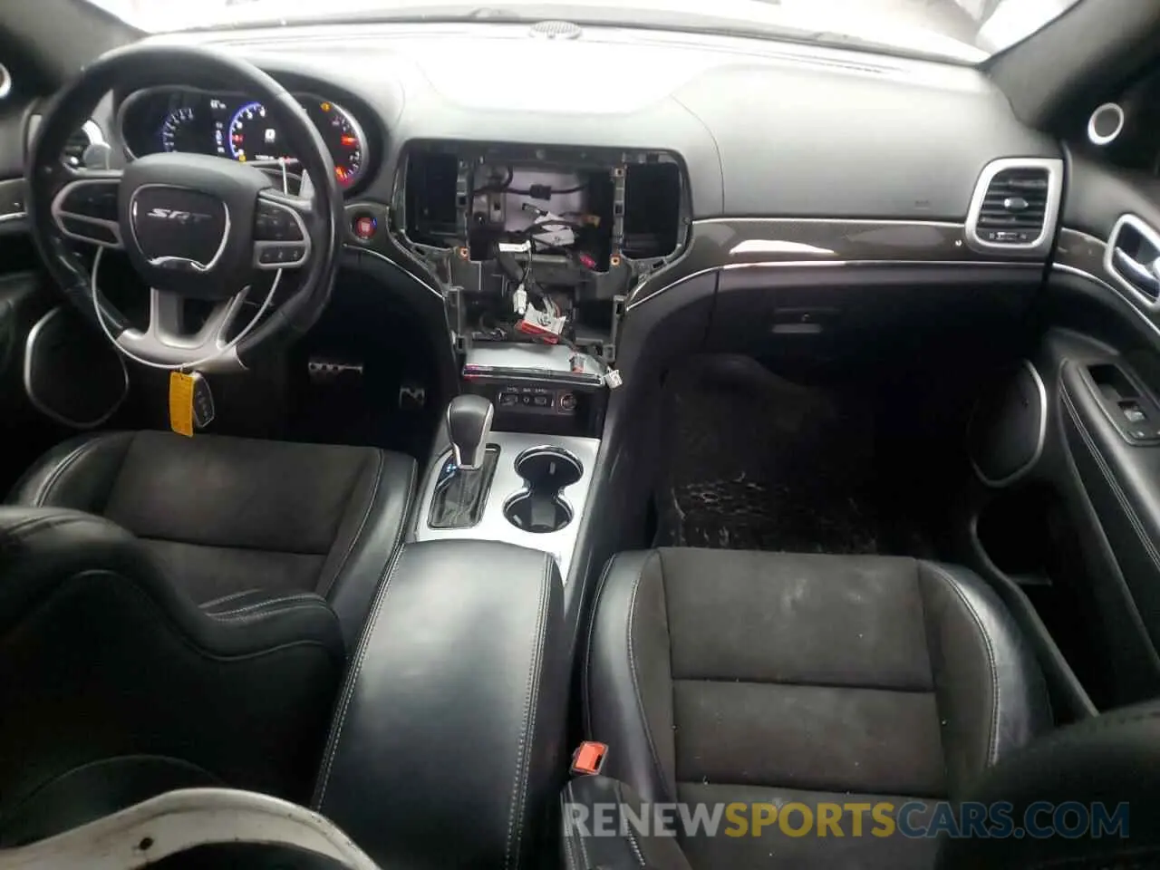 8 Фотография поврежденного автомобиля 1C4RJFDJ3KC710862 JEEP GRAND CHER 2019