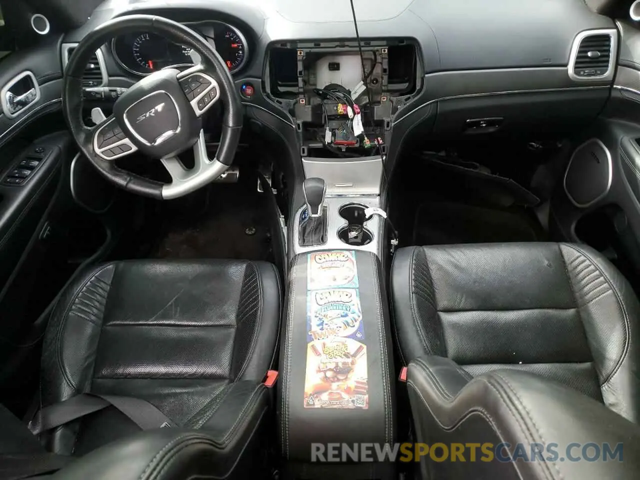 8 Photograph of a damaged car 1C4RJFDJ8KC661688 JEEP GRAND CHER 2019