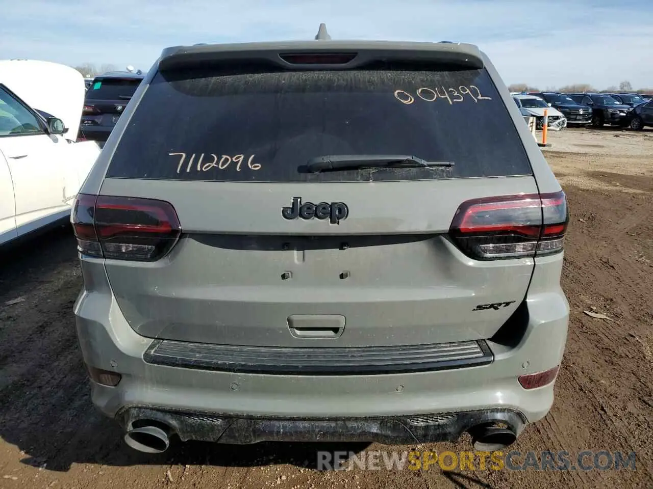 6 Photograph of a damaged car 1C4RJFDJ9KC694246 JEEP GRAND CHER 2019