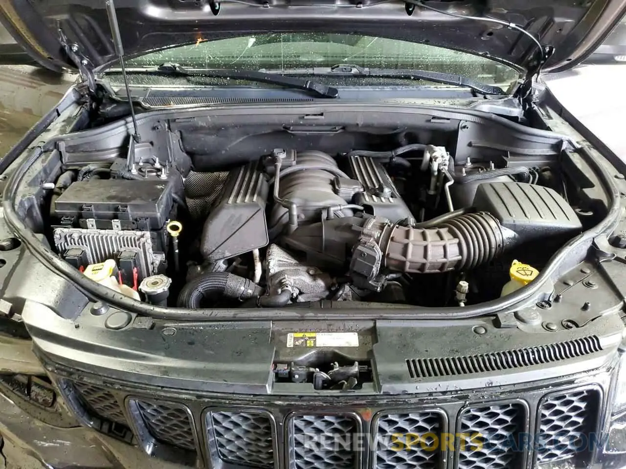 12 Photograph of a damaged car 1C4RJFDJXKC564847 JEEP GRAND CHER 2019