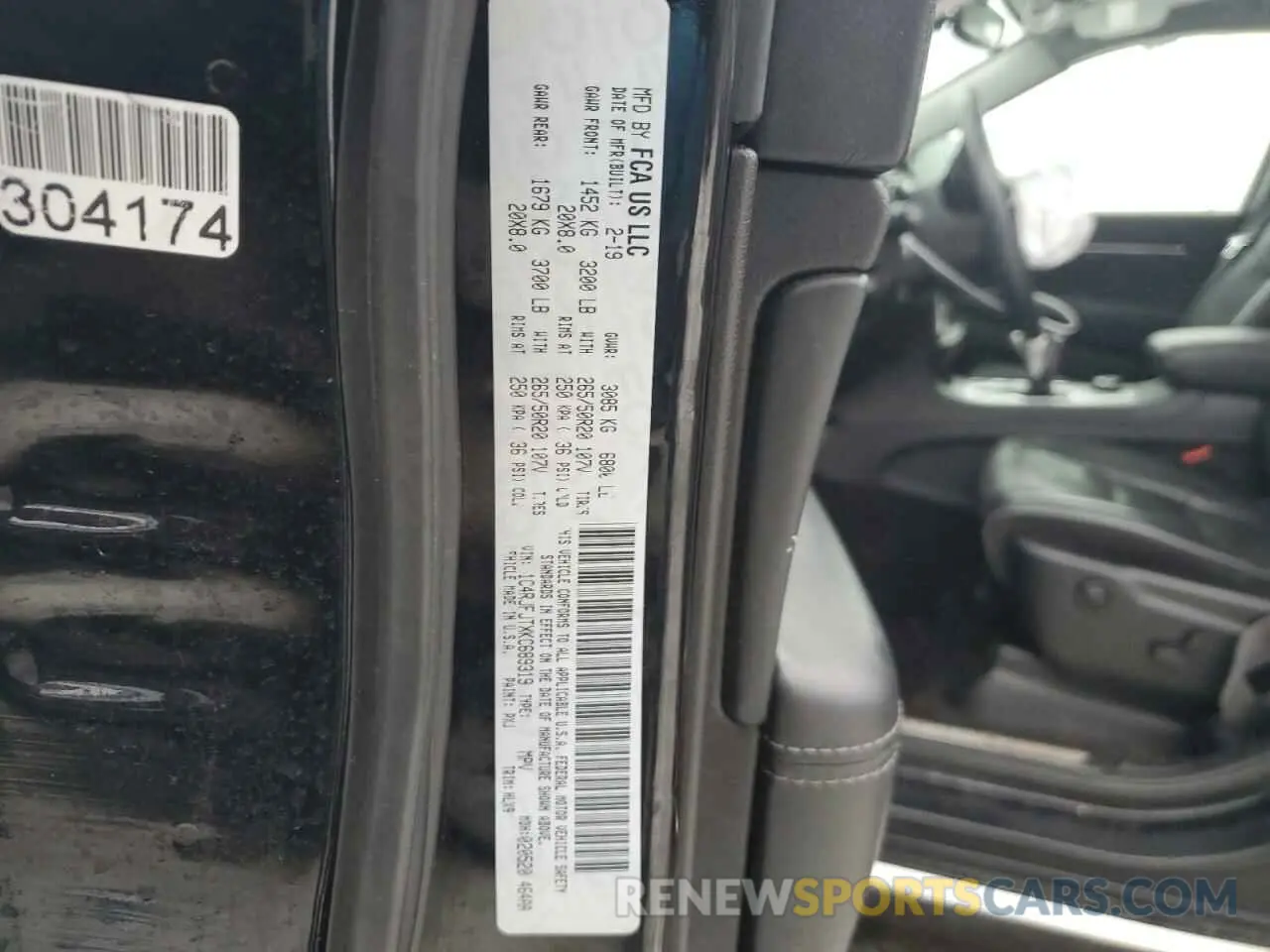 13 Photograph of a damaged car 1C4RJFJTXKC689319 JEEP GRAND CHER 2019