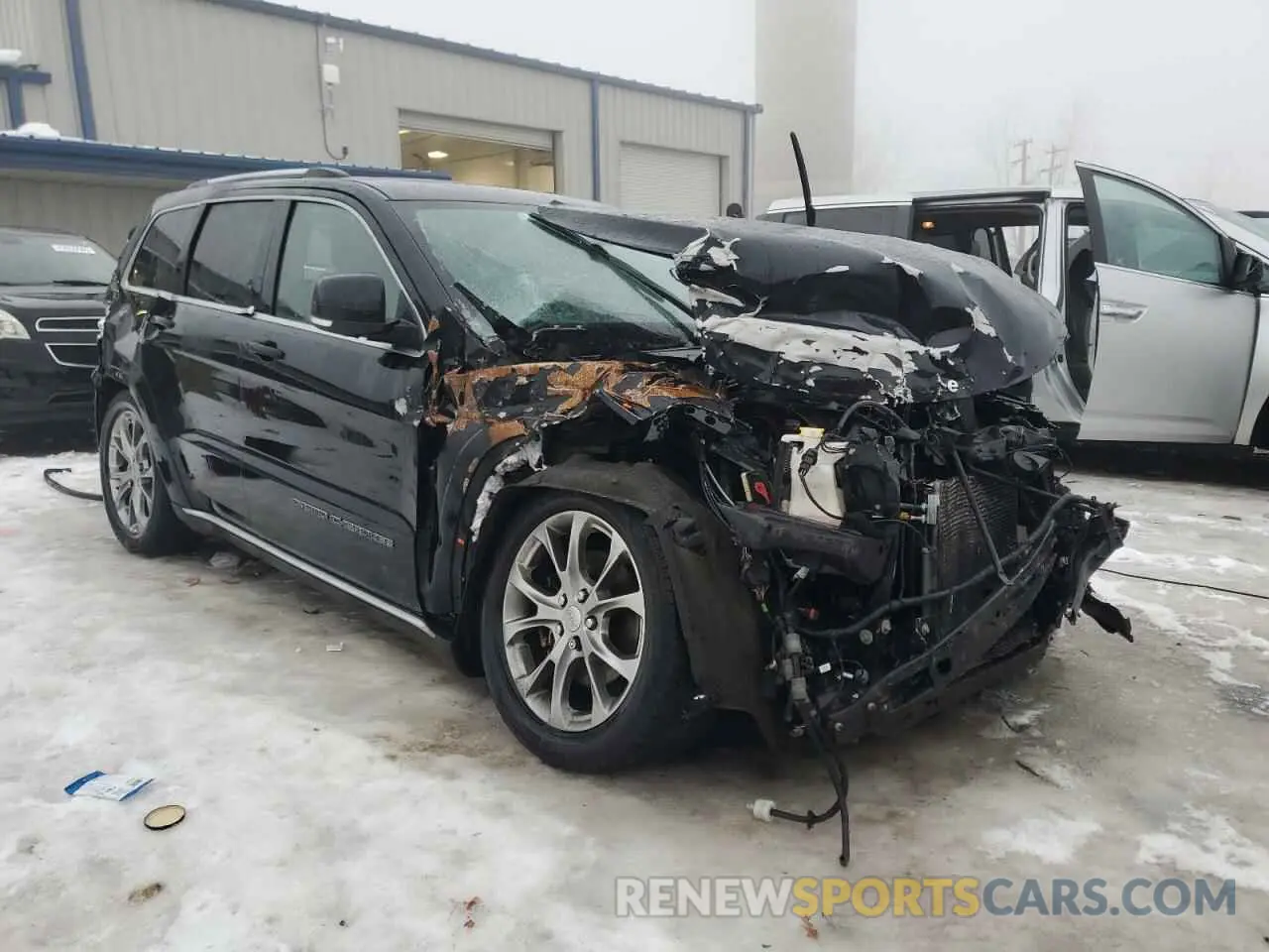 4 Photograph of a damaged car 1C4RJFJTXKC689319 JEEP GRAND CHER 2019