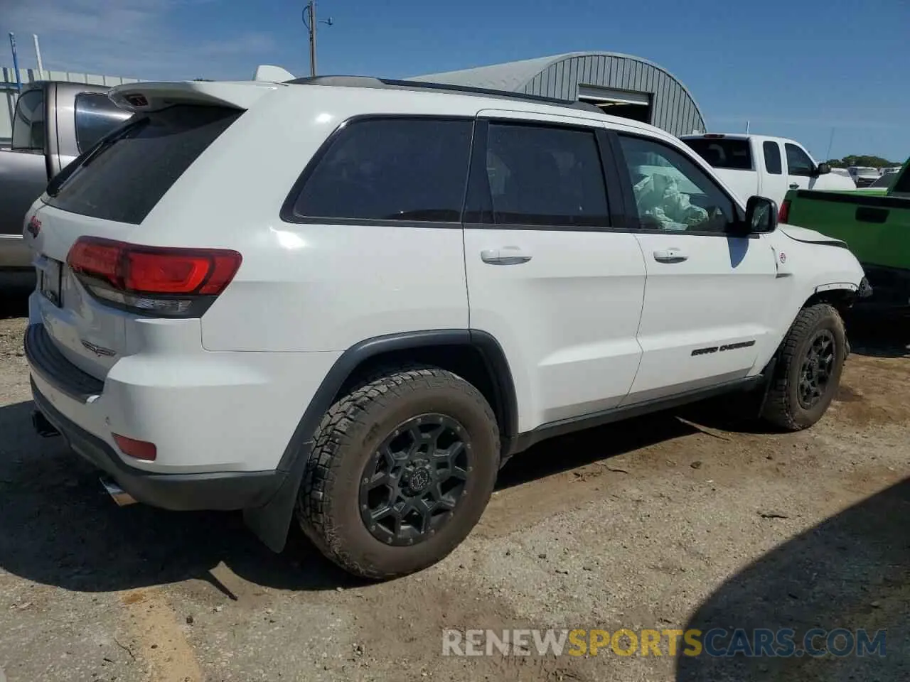 3 Photograph of a damaged car 1C4RJFLT5KC625573 JEEP GRAND CHER 2019