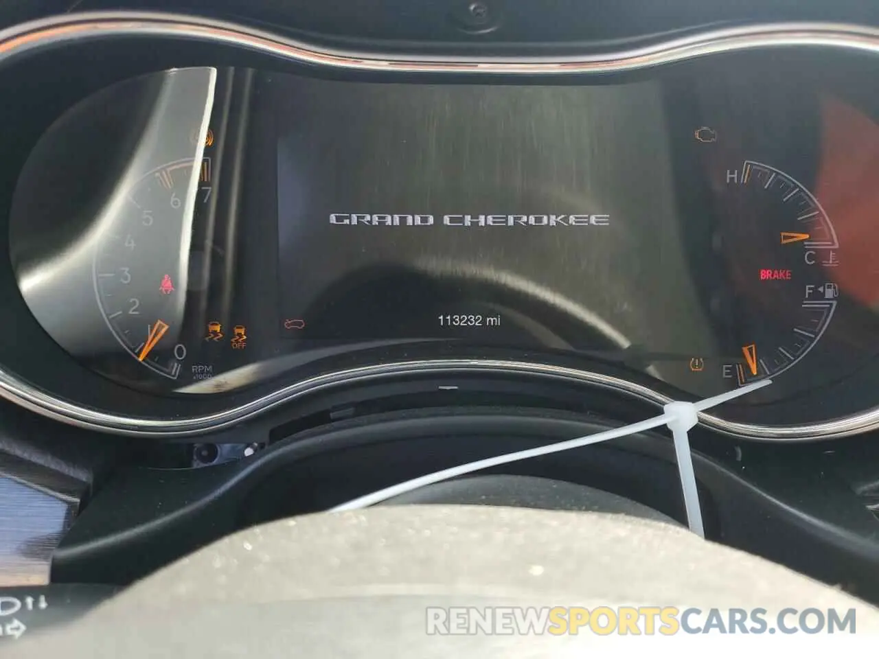 9 Photograph of a damaged car 1C4RJFLT5KC625573 JEEP GRAND CHER 2019