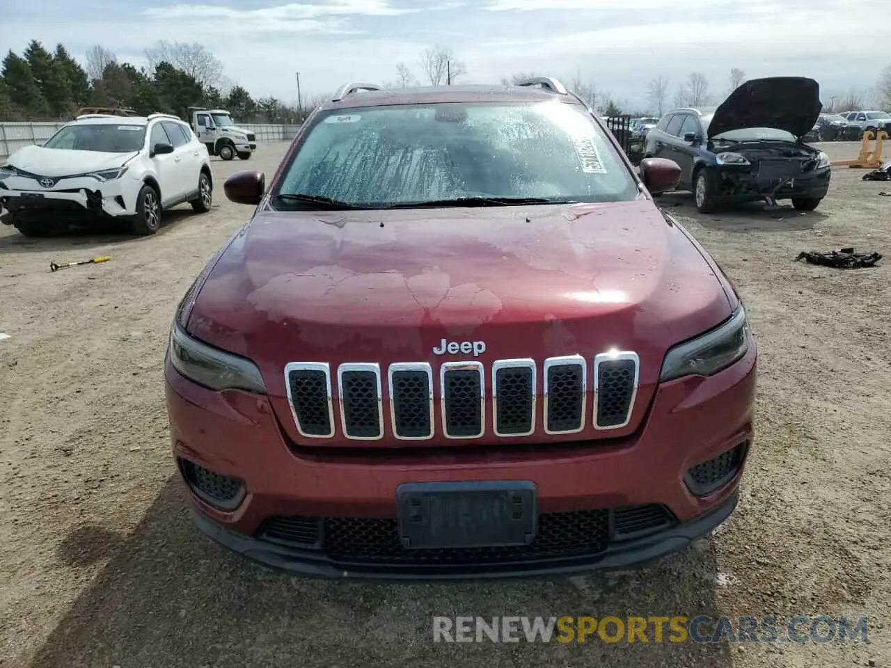 5 Photograph of a damaged car 1C4PJLCB1LD535670 JEEP GRAND CHER 2020