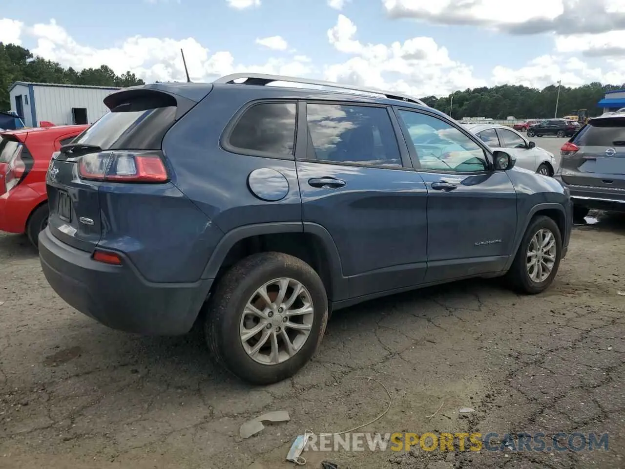 3 Photograph of a damaged car 1C4PJLCB6LD555929 JEEP GRAND CHER 2020