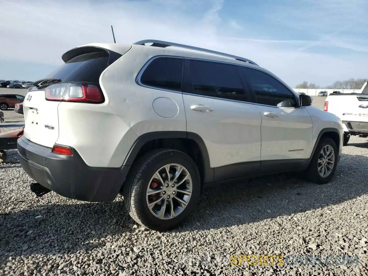 3 Photograph of a damaged car 1C4PJLLB1LD568667 JEEP GRAND CHER 2020