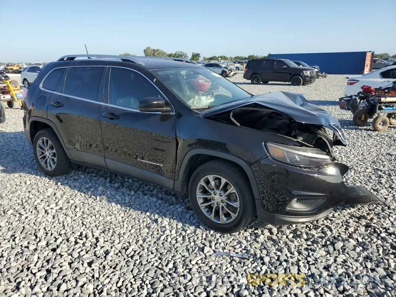 4 Photograph of a damaged car 1C4PJLLB3LD542748 JEEP GRAND CHER 2020