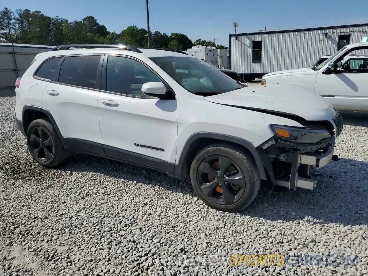 4 Photograph of a damaged car 1C4PJLLB6LD560905 JEEP GRAND CHER 2020