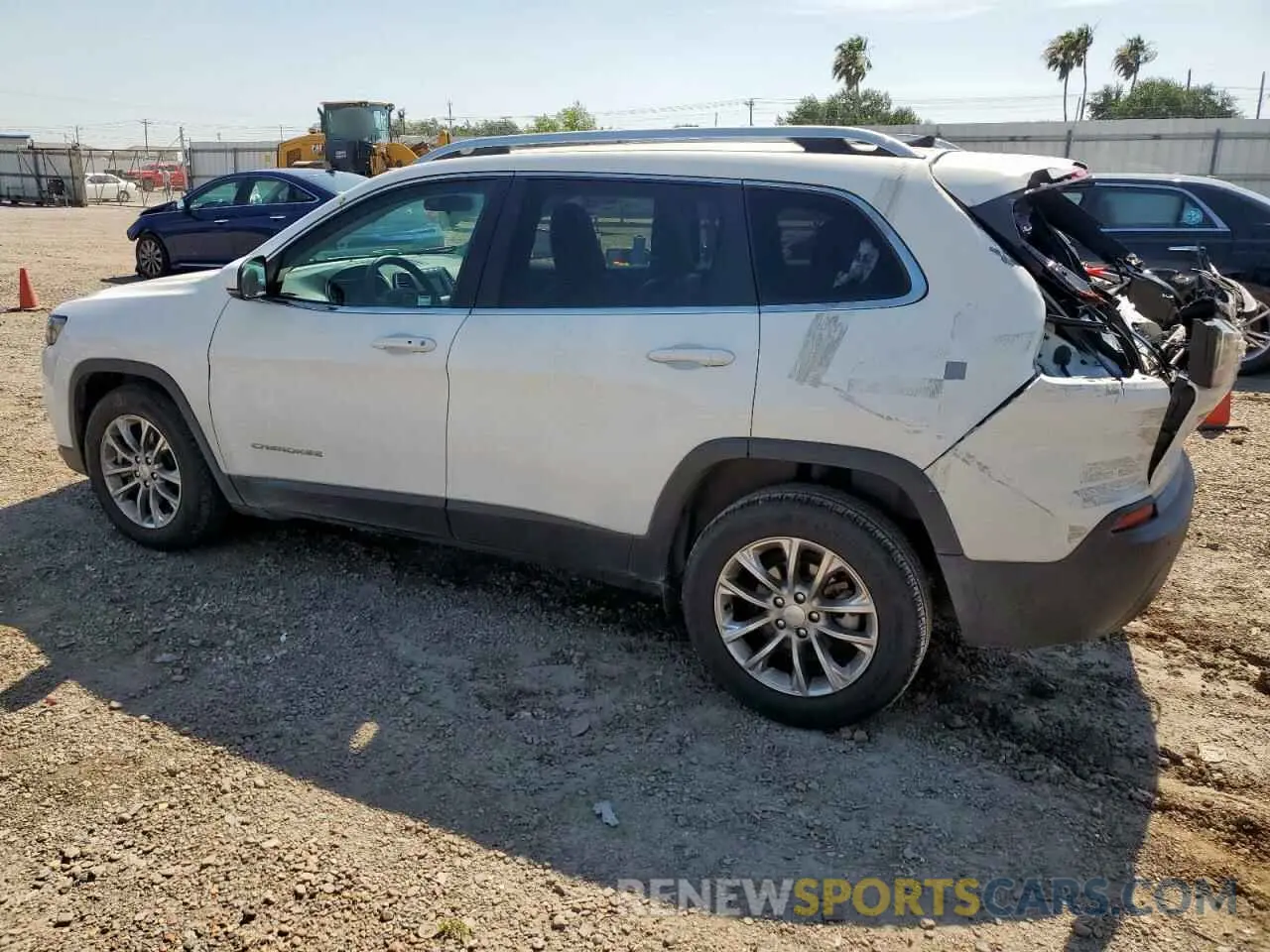 2 Photograph of a damaged car 1C4PJLLB6LD605986 JEEP GRAND CHER 2020