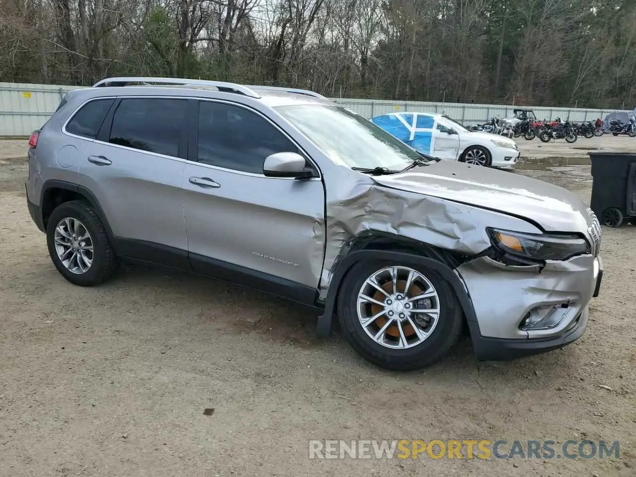 4 Photograph of a damaged car 1C4PJLLB8LD610493 JEEP GRAND CHER 2020