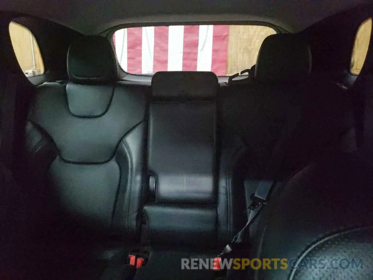 10 Photograph of a damaged car 1C4PJMDX5LD575301 JEEP GRAND CHER 2020