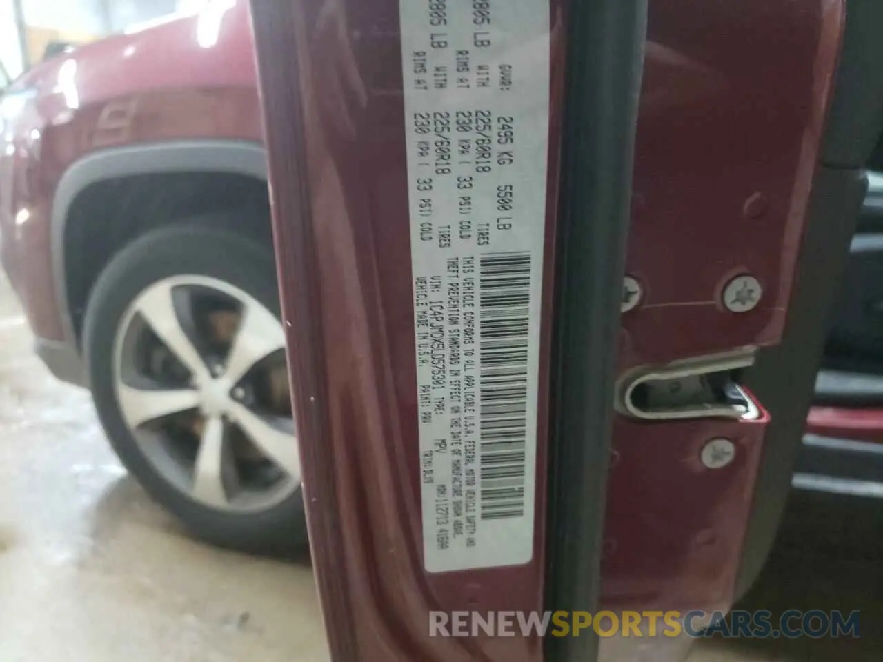 13 Photograph of a damaged car 1C4PJMDX5LD575301 JEEP GRAND CHER 2020