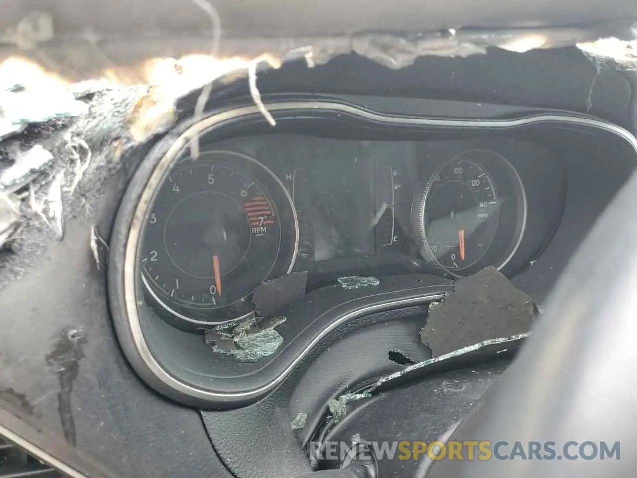 9 Photograph of a damaged car 1C4PJMLBXLD593332 JEEP GRAND CHER 2020