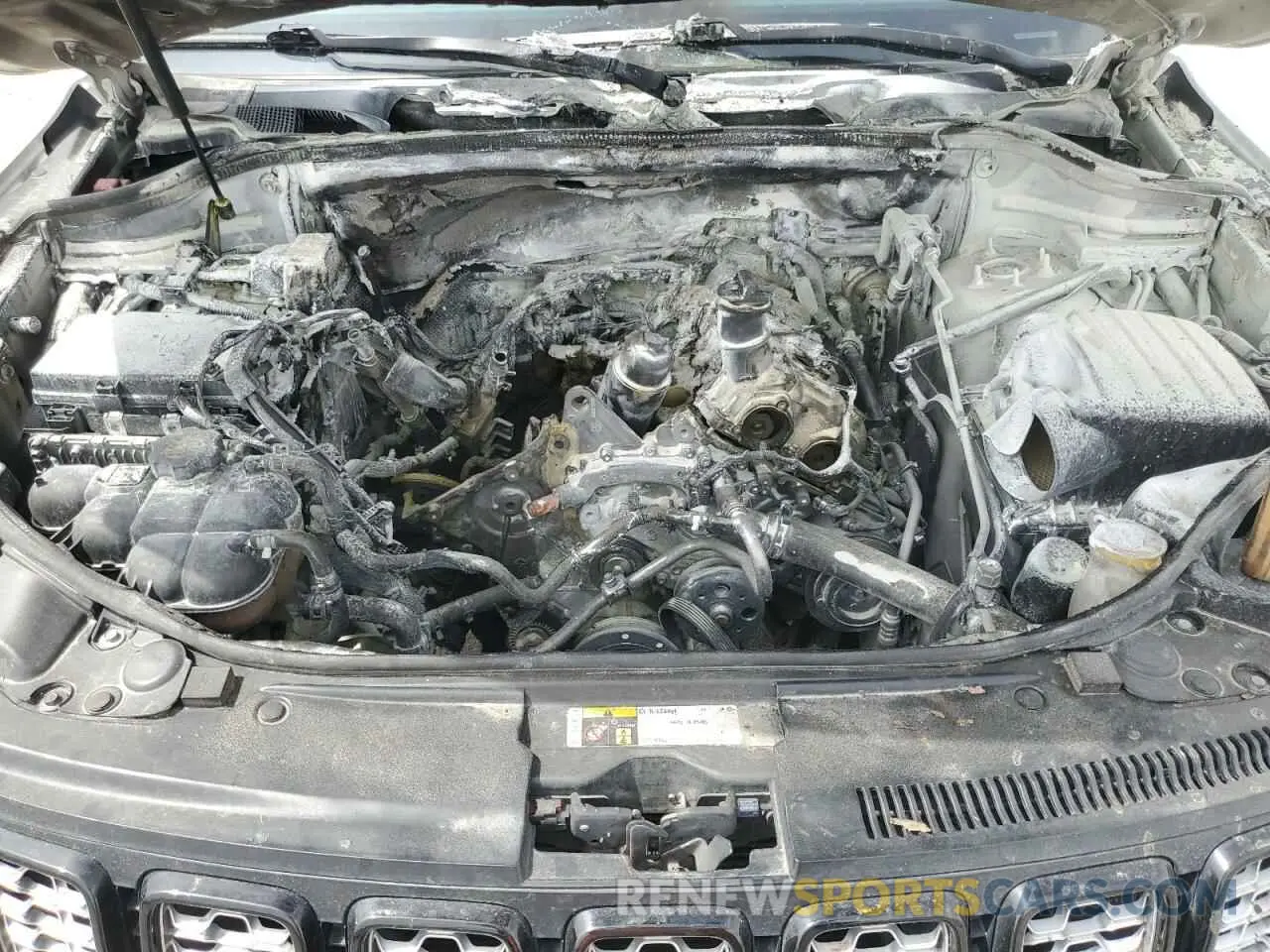 11 Photograph of a damaged car 1C4RJEAG9LC365373 JEEP GRAND CHER 2020