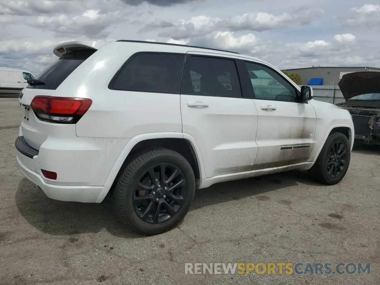 3 Photograph of a damaged car 1C4RJEAG9LC365373 JEEP GRAND CHER 2020