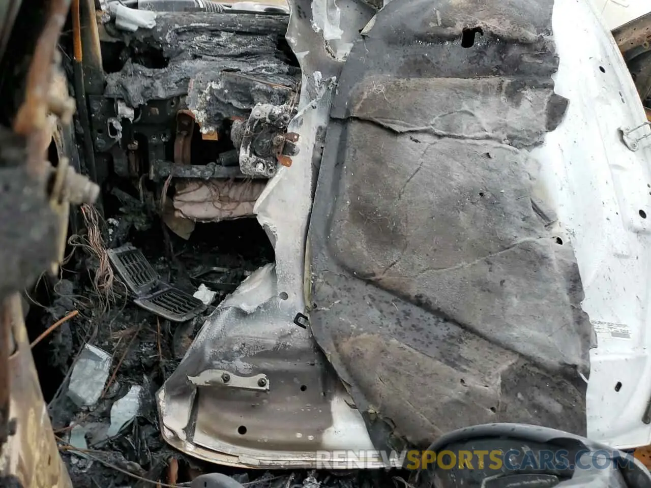 8 Photograph of a damaged car 1C4RJEBG8LC202003 JEEP GRAND CHER 2020