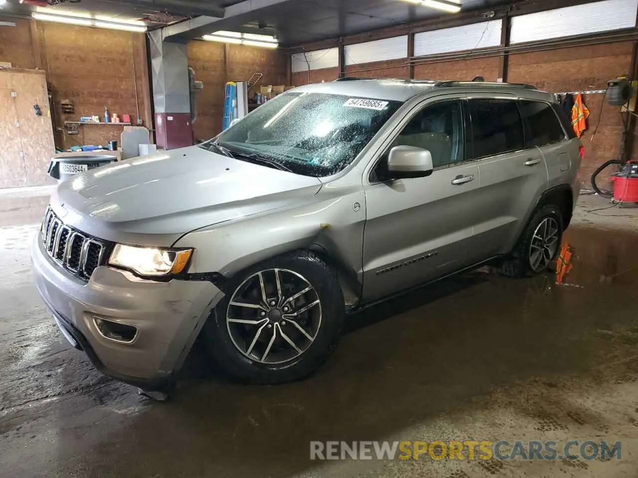 1 Photograph of a damaged car 1C4RJFAG0LC425238 JEEP GRAND CHER 2020