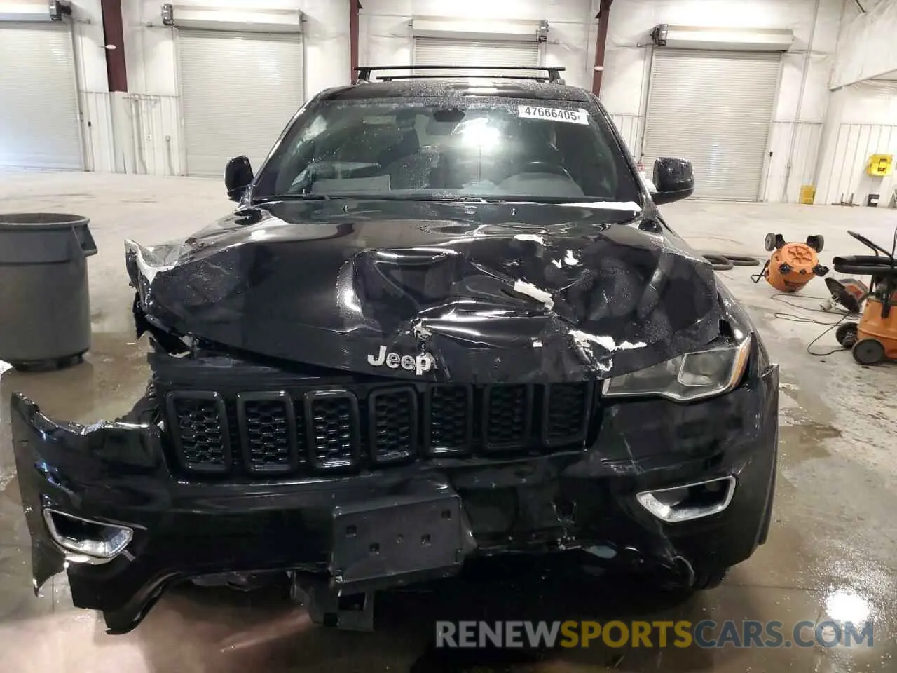 5 Photograph of a damaged car 1C4RJFAG4LC359275 JEEP GRAND CHER 2020