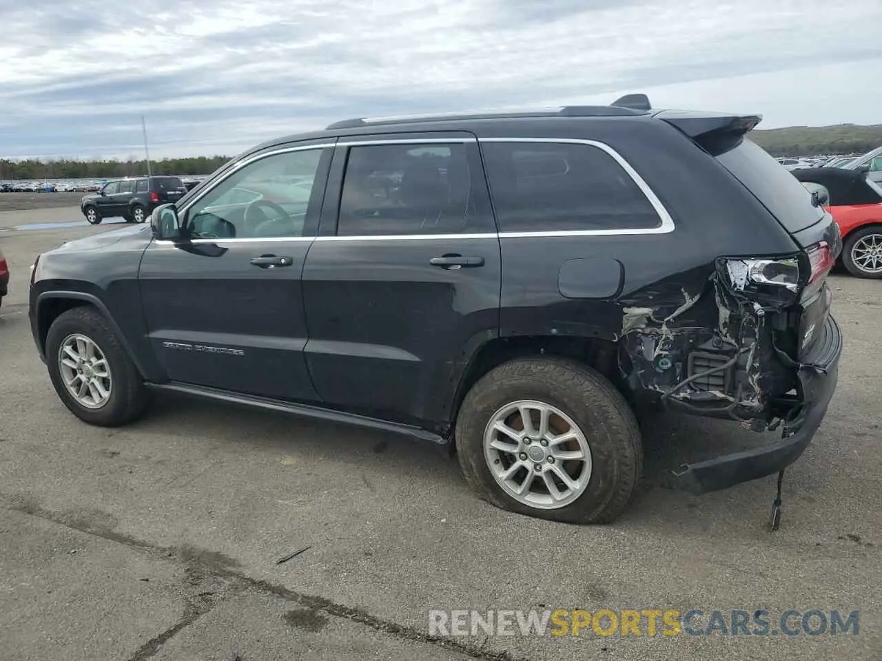 2 Photograph of a damaged car 1C4RJFAG5LC375405 JEEP GRAND CHER 2020