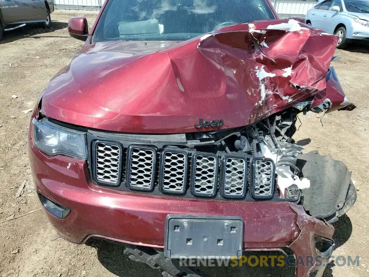 11 Photograph of a damaged car 1C4RJFAG6LC425647 JEEP GRAND CHER 2020