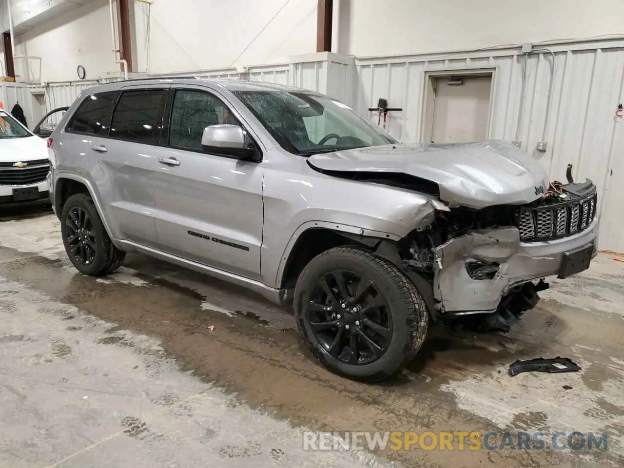 4 Photograph of a damaged car 1C4RJFAG9LC312968 JEEP GRAND CHER 2020