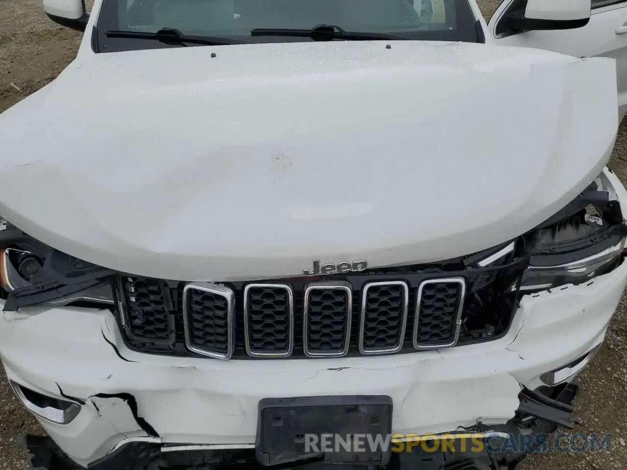11 Photograph of a damaged car 1C4RJFAGXLC354212 JEEP GRAND CHER 2020