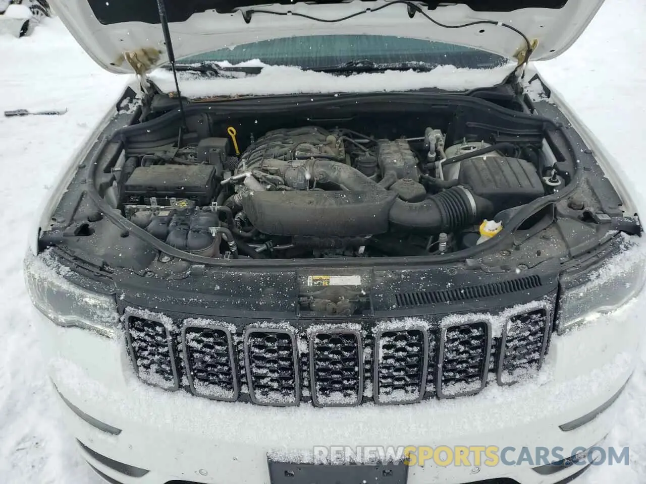 12 Photograph of a damaged car 1C4RJFBGXLC270518 JEEP GRAND CHER 2020