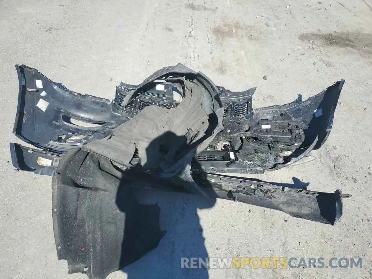 13 Photograph of a damaged car 1C4RJFBGXLC290770 JEEP GRAND CHER 2020